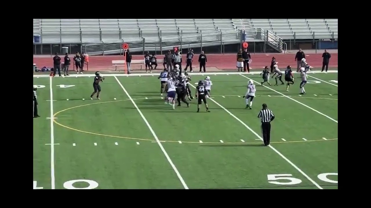 Maddoux A. TD pass to Maddox R.