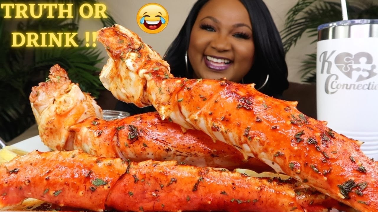 GIANT SPICY KING CRAB , SEAFOOD BOIL MUKBANG 먹방쇼 シーフード + TRUTH OR DRINK CHALLENGE !!