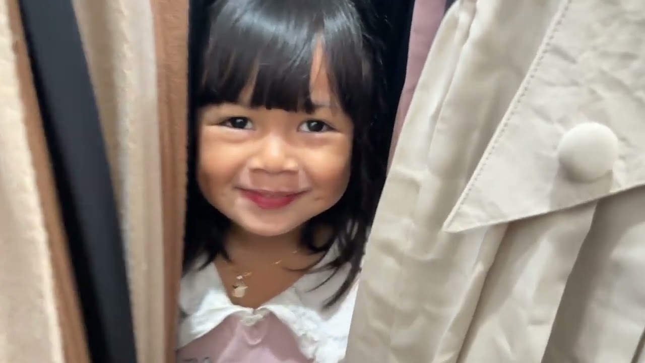 ADA AJA TINGKAH LUCUNYA😂