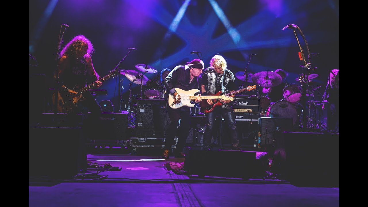 Joe Walsh Holmdel, NJ One Hell Of Night Tour Wrap