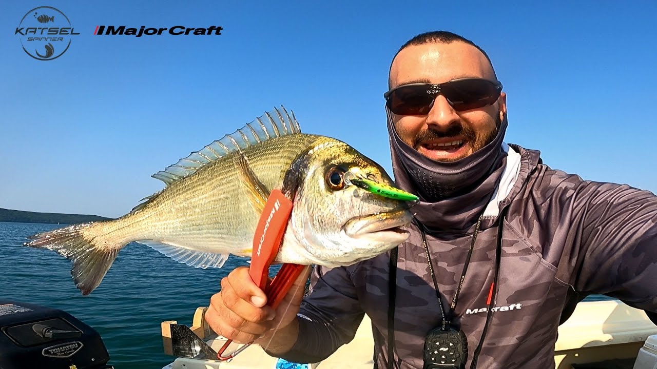 Εντυπωσιακό Light Rock Fishing για Τσιπούρες με Major Craft Eden από Βάρκα