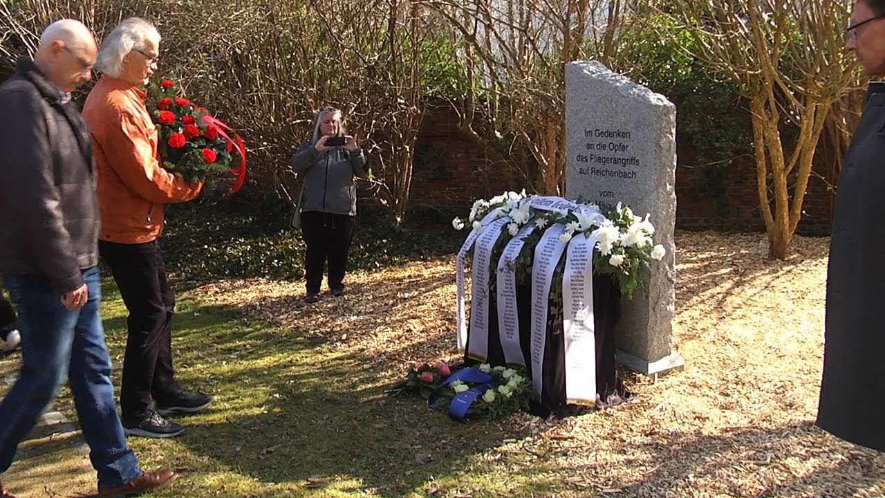 Reichenbach gedenkt den Opfern der Bombenabw&uuml;rfe im Zweiten Weltkrieg