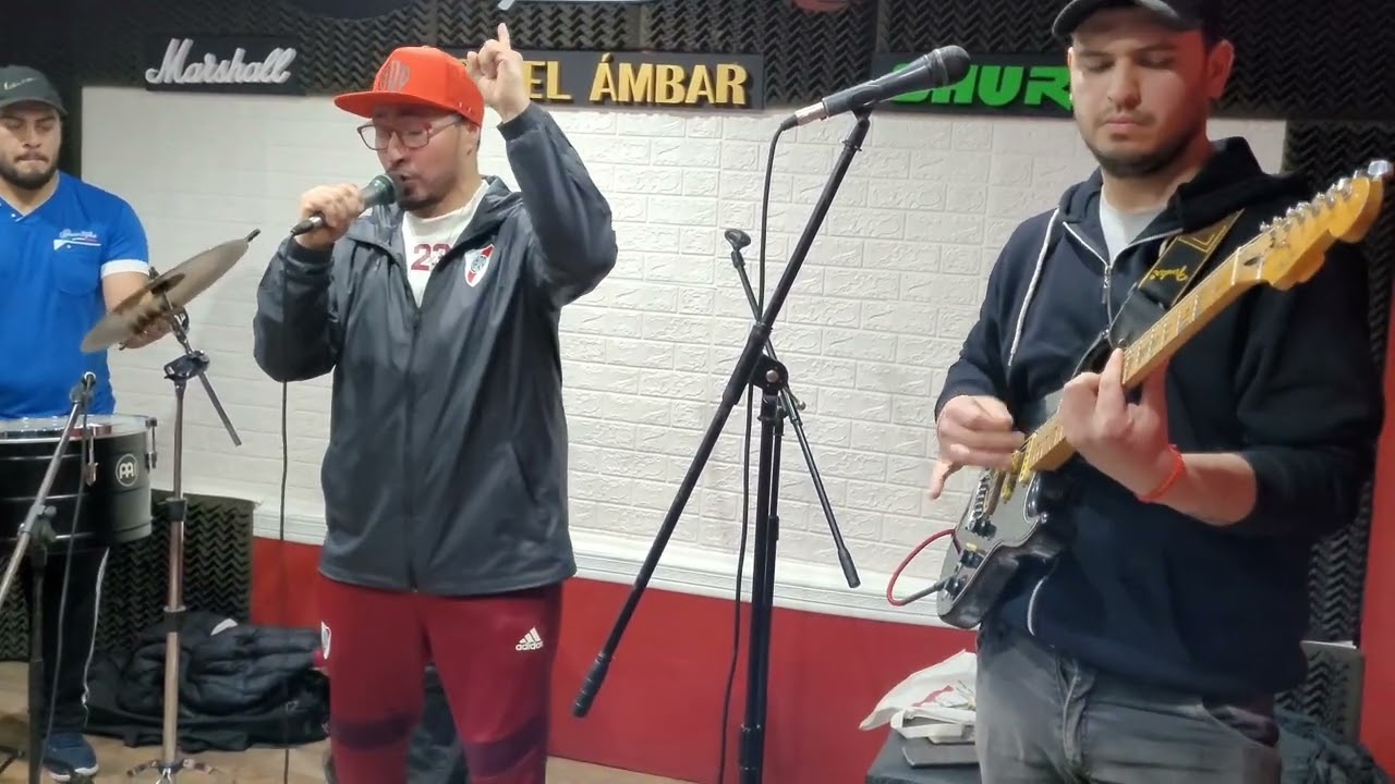 ENGANCHADOS EN VIVO DE LOS LAMAS - QUEDARÁ EN TU SANGRE (QETS)