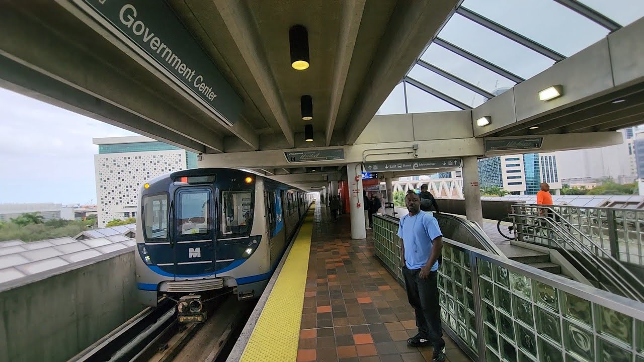 Miami Metrorail Southbound Orange Line train ride from Government Center to Dadeland North Station.