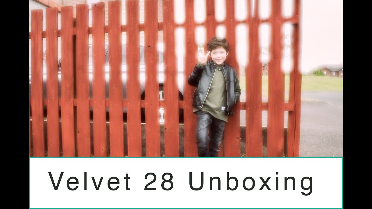 Lensbaby Velvet 28 Lens Unboxing and First Impressions