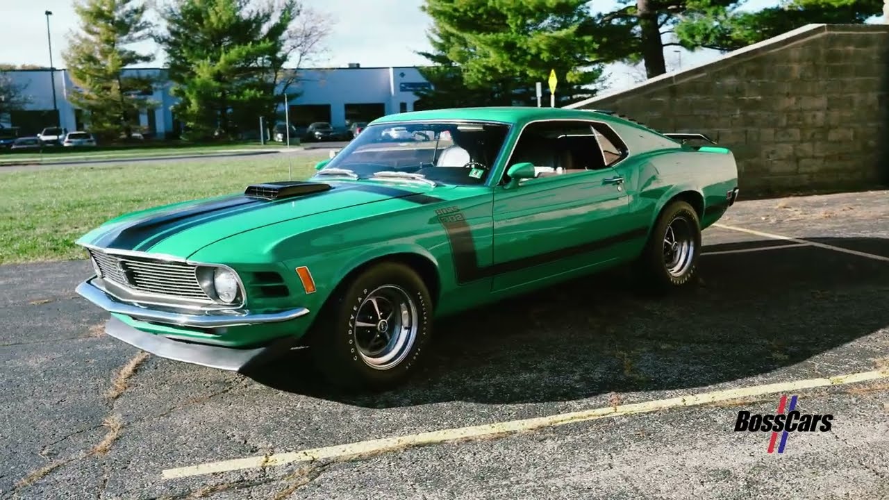 1970 Boss 302 Sports Roof in Grabber Green #classiccars #barnfind  #boss302