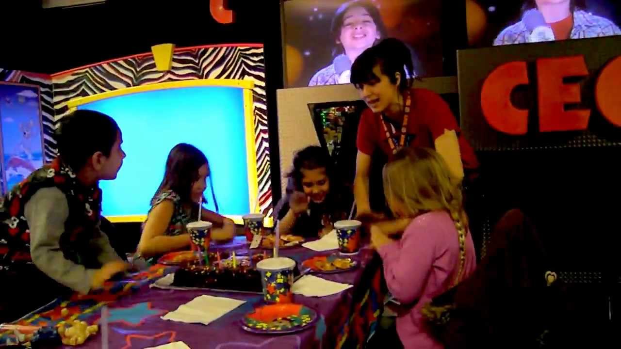 Kayla's Birthday - Chuck E Cheese Makes His Appearance