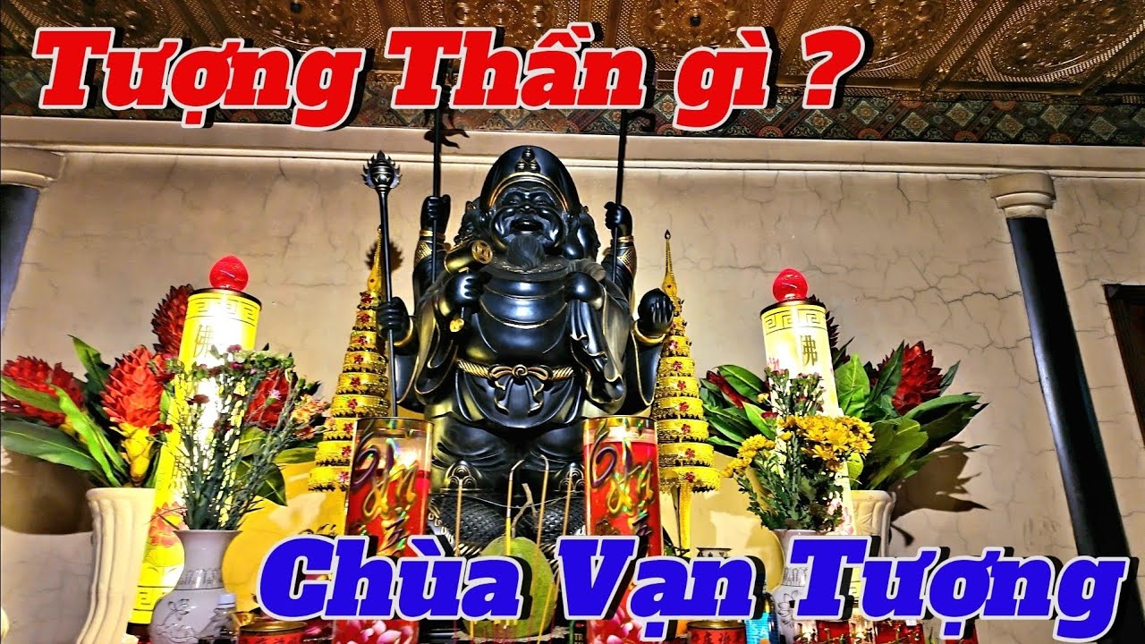 Tượng Thần gì bên trong chùa vạn Phật