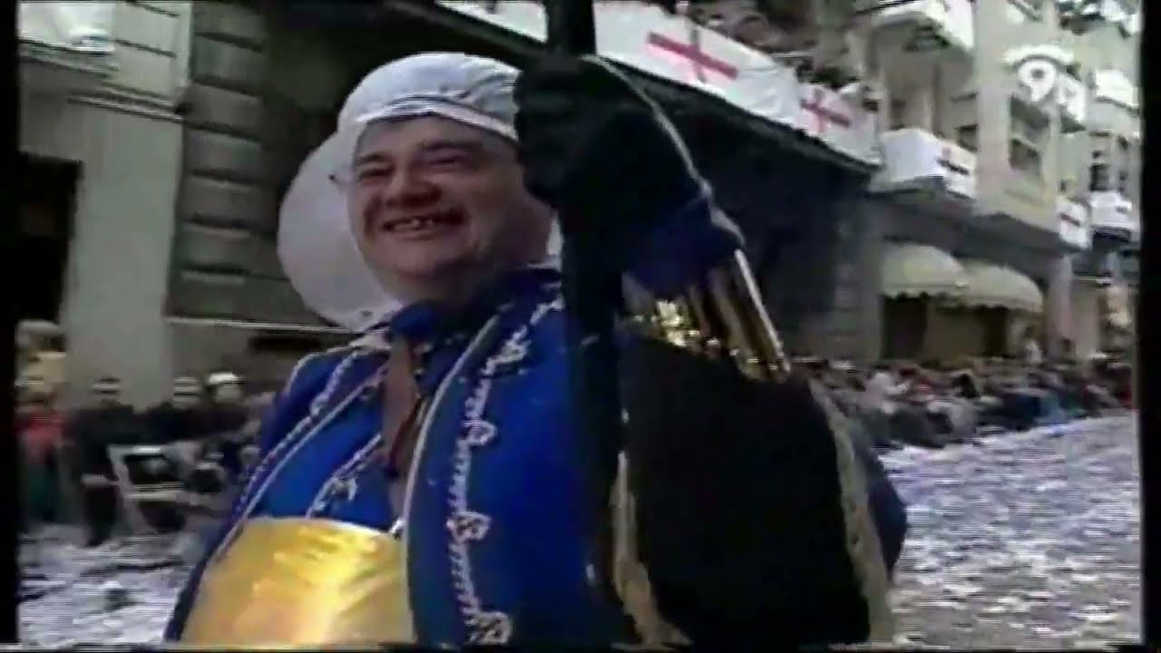 Moros y Cristianos Alcoy 2004 Escuadra del Mig Mora Filà Berberiscos (Canal9)