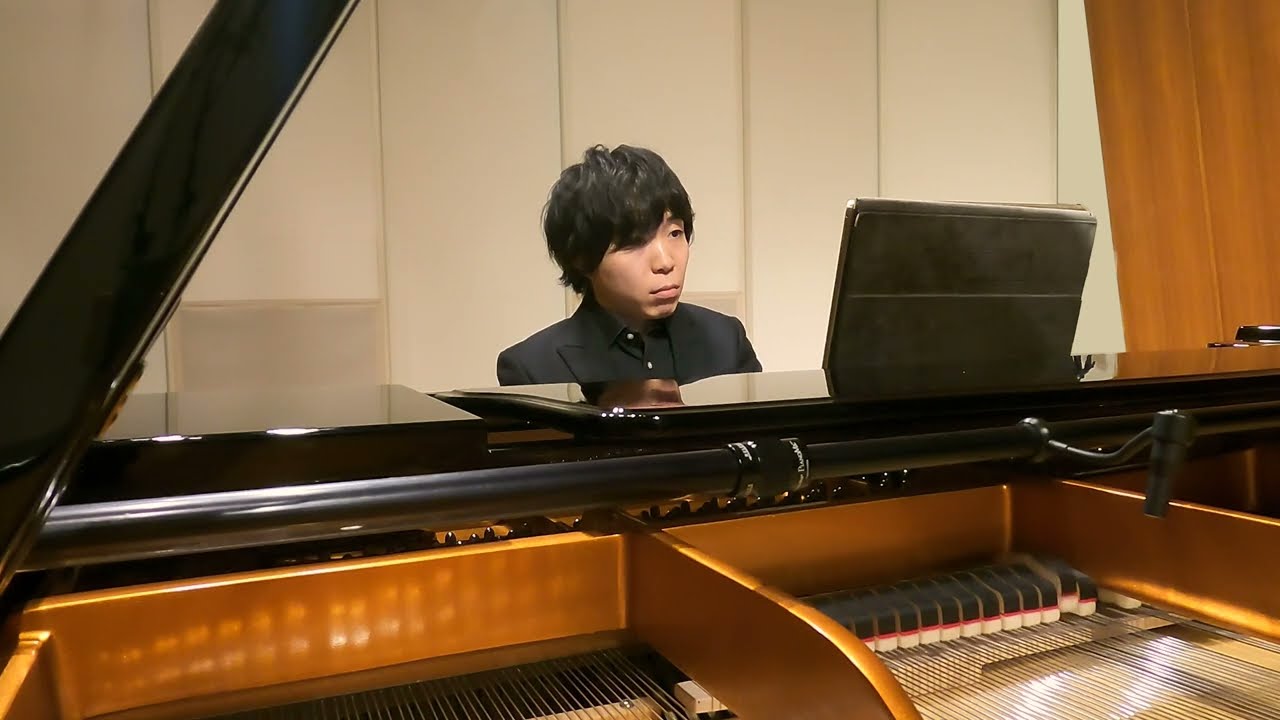 [KUROIWA Koki] Mozart: Piano Sonata No 13 in B-Flat Major , K 333 [Shigeru Kawai SK-EX]