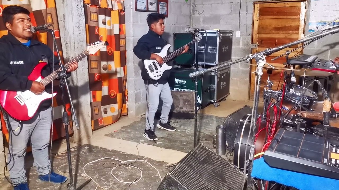 Cumbia de Nadia💯     🎸 Grupo EXTRAIDOS 🎸 #cumbias   #sonideros