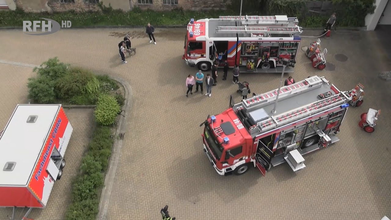 Tag der offenen Tür - Kammeraden der Freiwilligen Feuerwehr zeigen ihre Technik - RFH aktuell