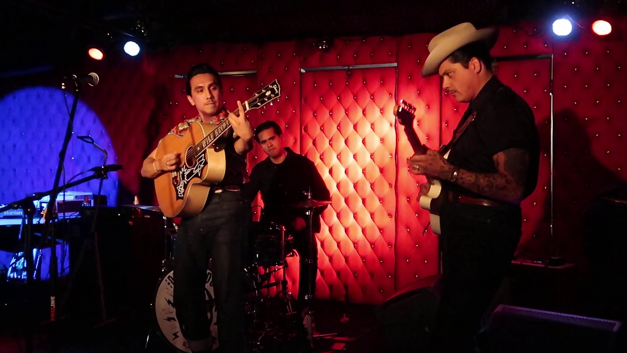Guillermo Y Los Pistoleros (LIVE) (HD) /Ojos Chocolate / Harvelles - Long Beach, CA / 3/6/20