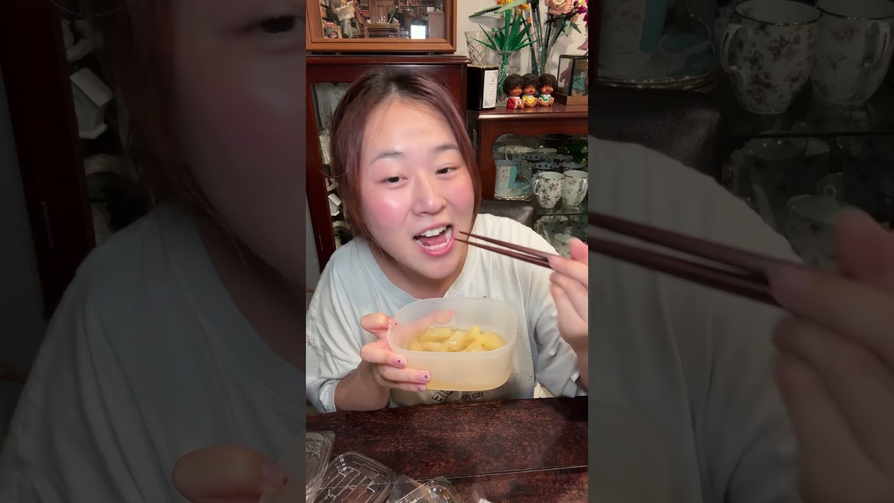 Should I do more fish roe videos?? #fishroe #tobiko #seafood #jinyandfood