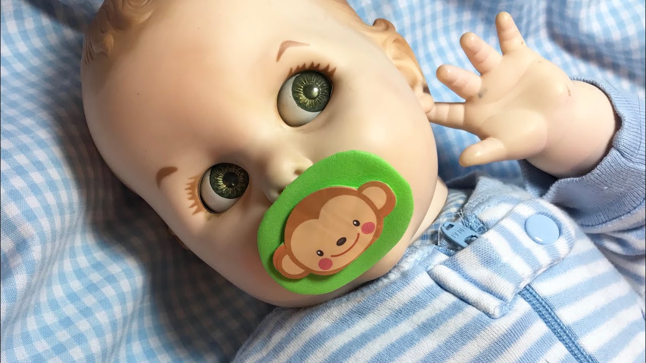 Let’s Get Crafty! Inexpensive Toy Pacifier Tutorial
