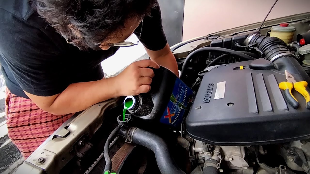 Suzuki Aerio: Mengganti Air Radiator