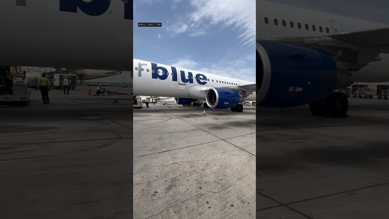 AirBlue Airbus A-321 At Abu Dhabi International Airport. #airblue