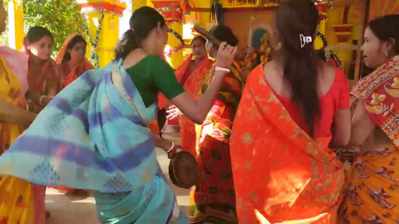 লুট দিয়াছে নন্দ রানি ব্রজের বালক ডাকিয়া।।#ধামাইল ।।#dhamail#dhamailgan 
