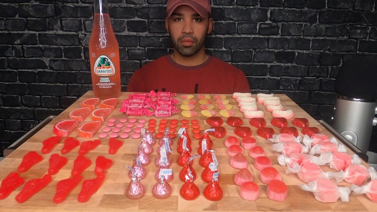 (ASMR) VALENTINE'S DAY CANDY MUKBANG