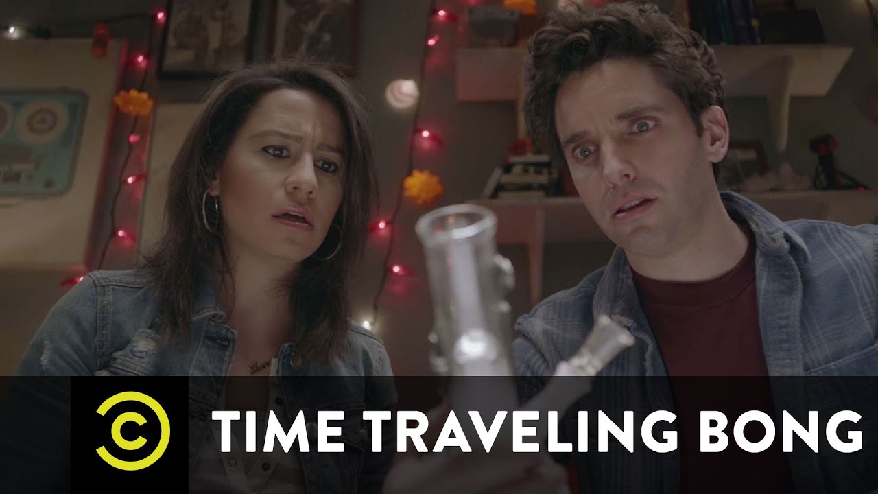Time Traveling Bong - Puff, Puff, Past
