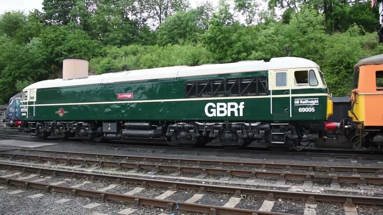 'THRASH & CLAG'! at the Severn Valley Railway SPRING DIESEL FESTIVAL 2022 Part 2