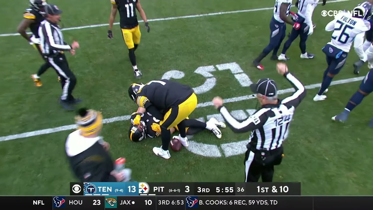 Zach Cunningham delivers huge hit on Pat Freiermuth
