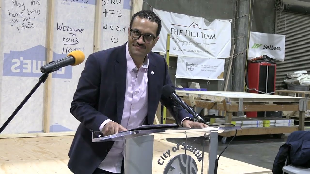 Councilmember Rob Saka at The Hope Factory