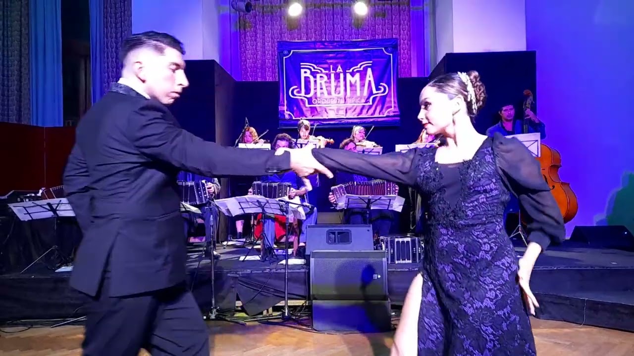 LA BRUMA ORQUESTA TIPICA 