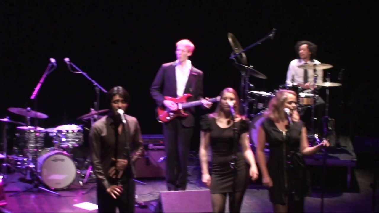 Circus live - (Dirty Loops version)