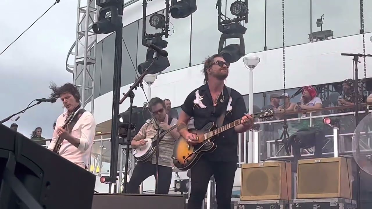NEEDTOBREATHE-Wasted Time (new song) The Rock Boat