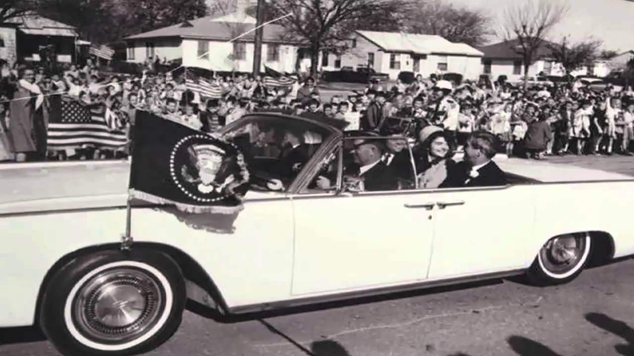 Lincoln Continental used to transport Kennedy's to their final flight to Dallas up at auction