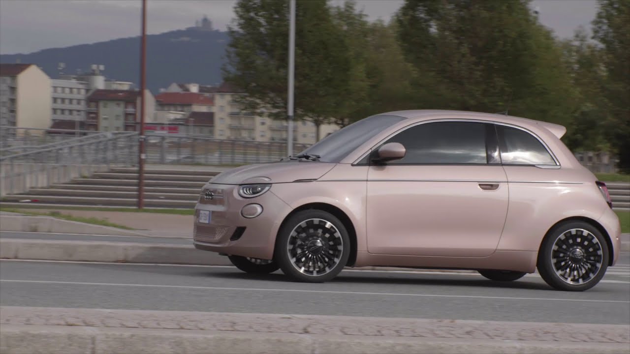 2021 All New Fiat 500 3+1 All Electric Interior Exterior and Drive Nuova 500 Full Electric