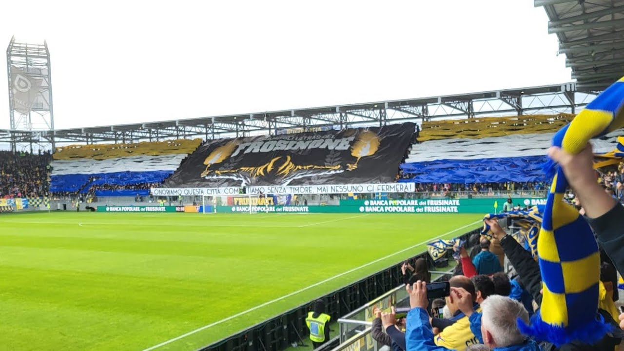 Coreografia Curva Nord Frosinone - Genoa