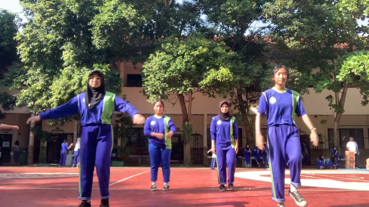 Senam Kreasi Goyang Nasi Padang - Duo Anggrek