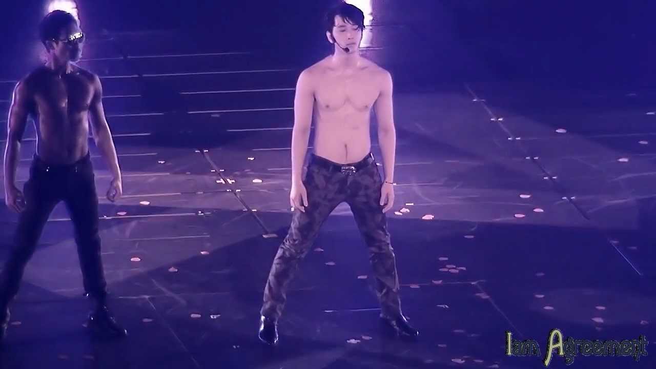 [FULL FANCAM] 120524 2PM LIVE 2012 'Six Beautiful Days' - Love you down (Chansung solo)