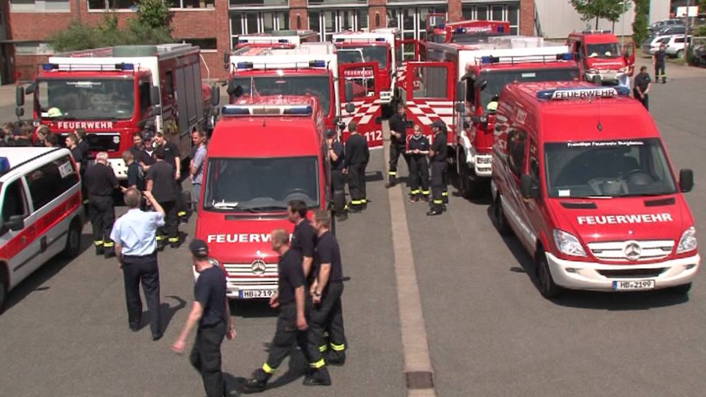 Hochwasser an der Elbe: Feuerwehr Bremen rückt zur Unterstützung aus (5.6.2013)