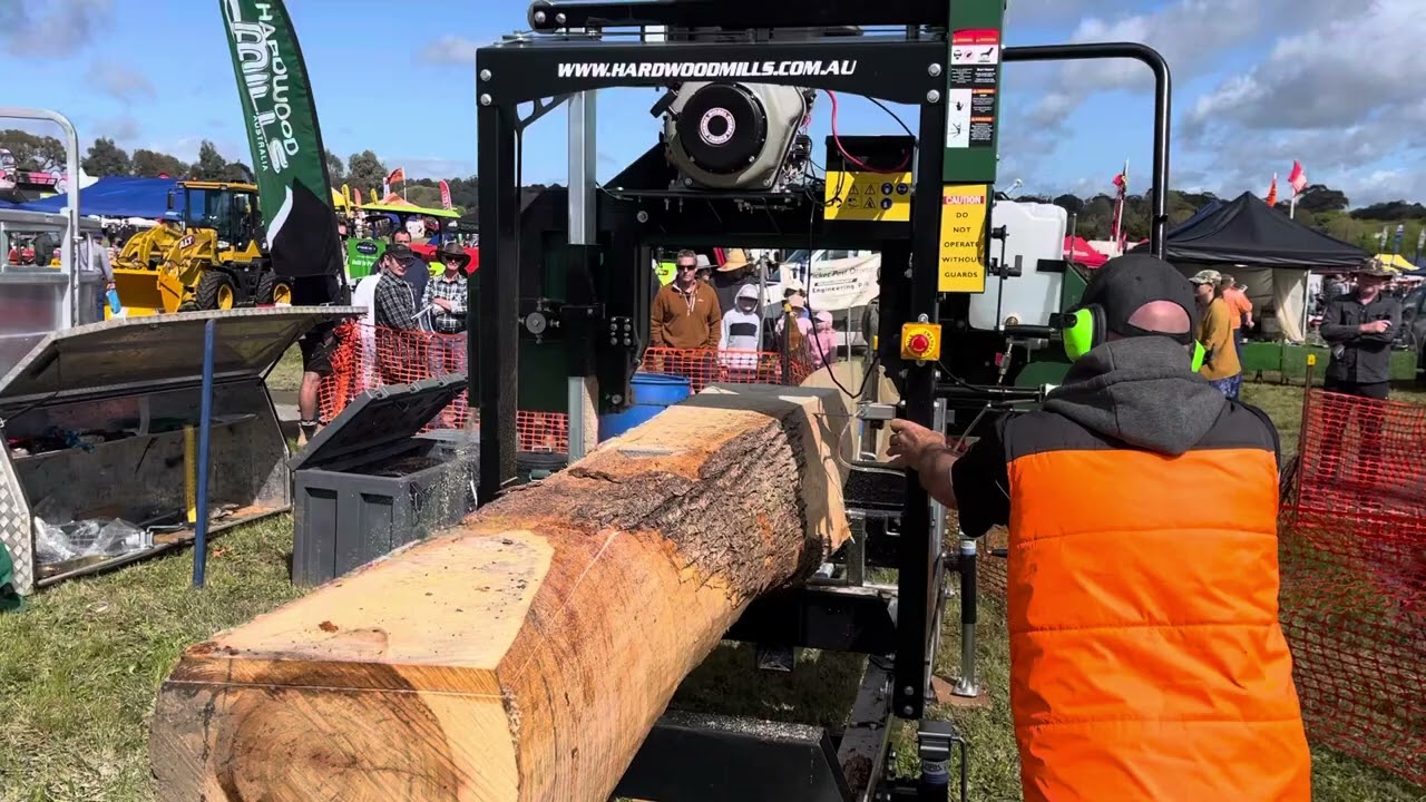 GT34 Deluxe Portable Sawmill Demo