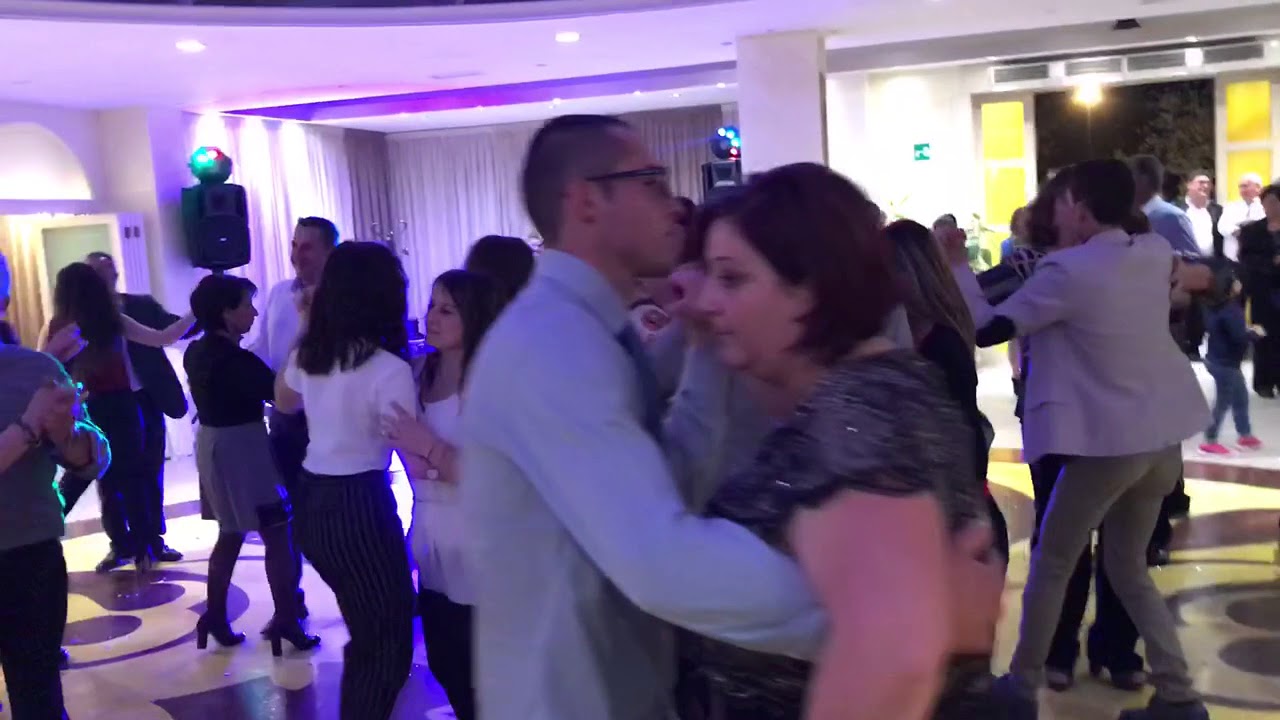 Tarantella Gino al mattino con LacavaAgostinoBand al Matrimonio di Antionio e Angela