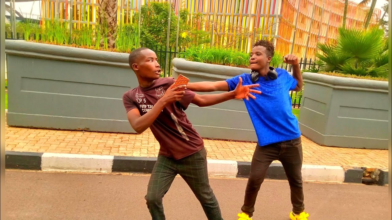 IBINIBIKI BANYARWANDA IGISAMBO😭😭😭 BAGIFASHE KIBYE KOMVESHONI😂😂😭