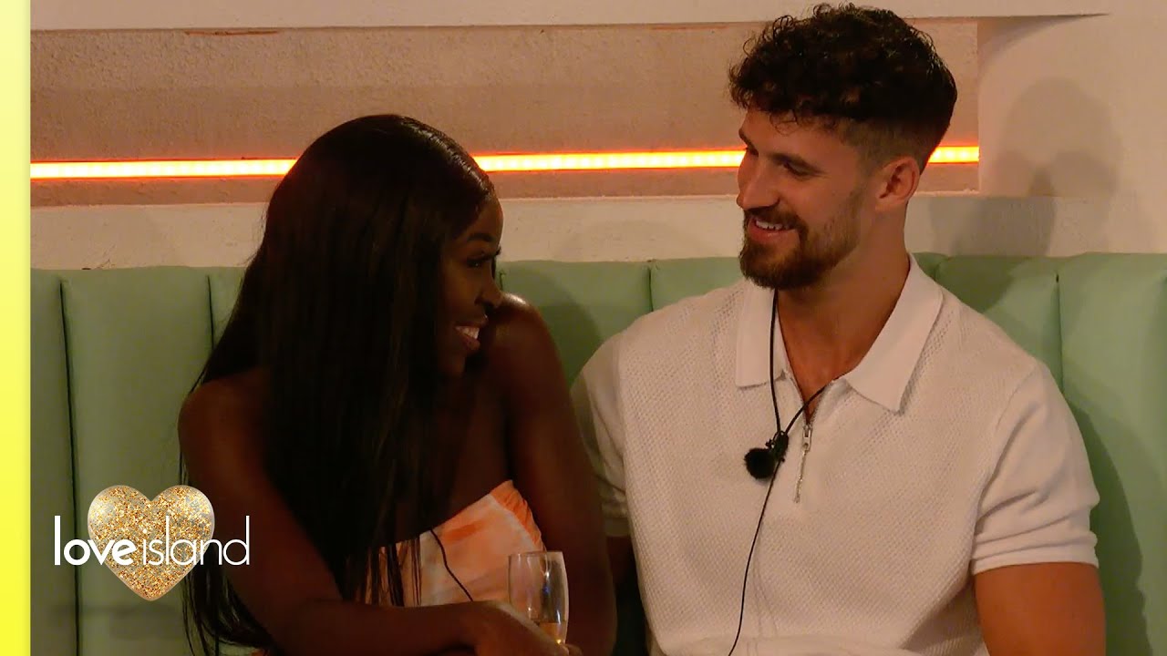 Matthew makes his move on Kaz | Love Island 2021