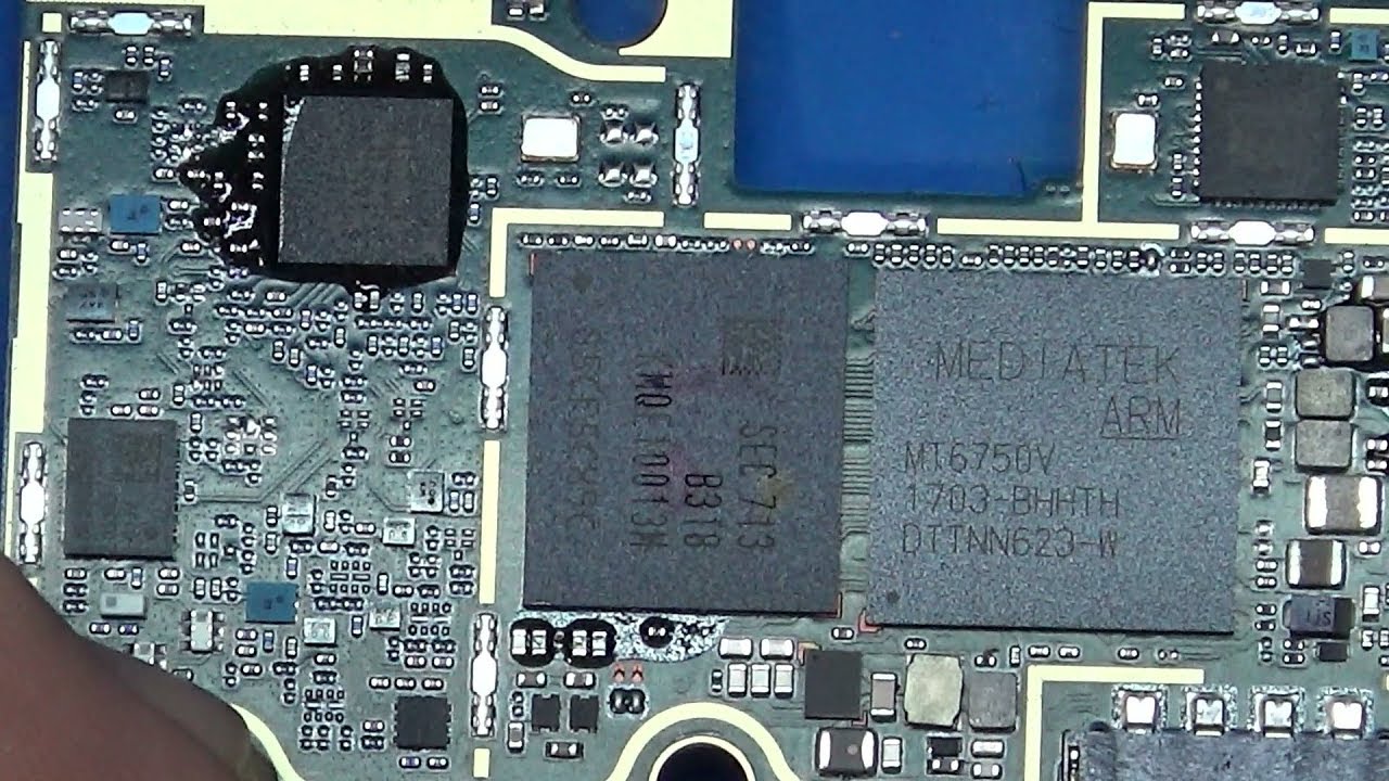 LG K10 M250E Не загружается и артефакты на дисплее.