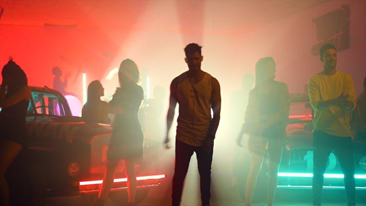 Arturito’s - Dime Lo Que Somos (Video Oficial) ft. Pijama