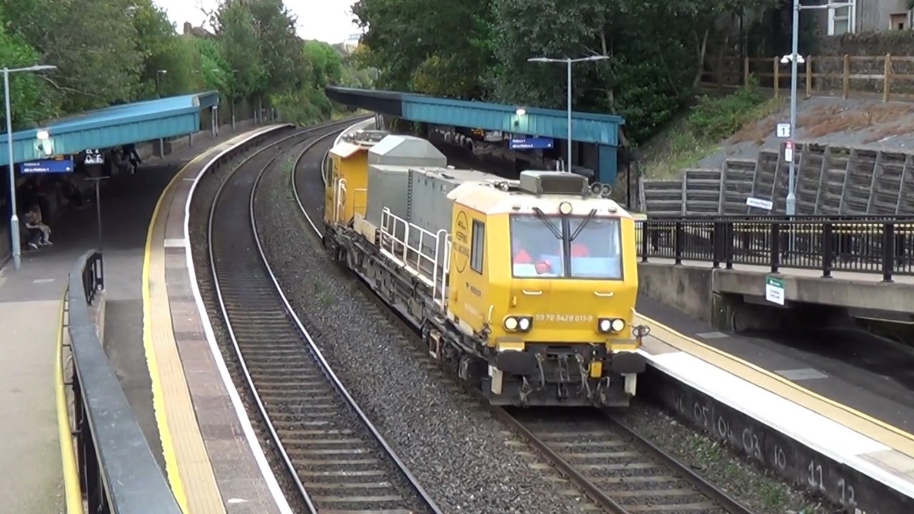 N.I.R. M.P.V. at Botanic & City Hospital stations