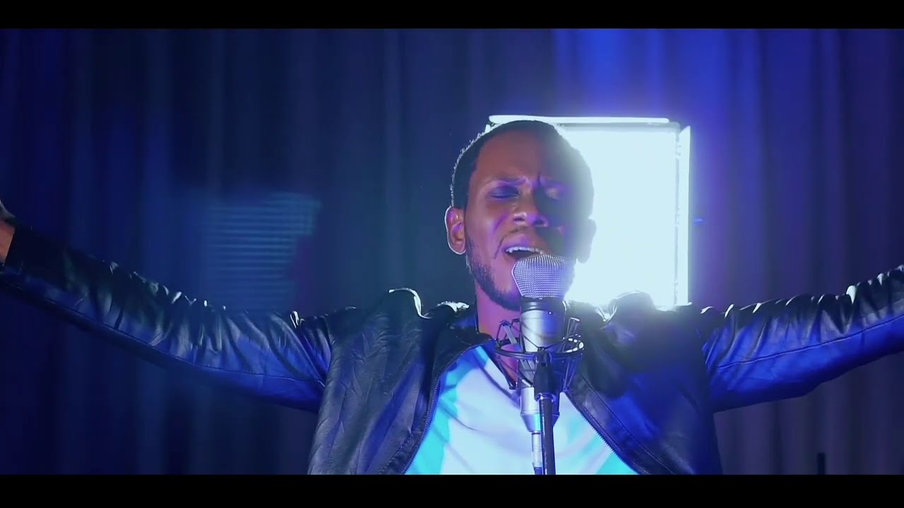 Paul Kadima - Fongola Lola [ Clip Officiel ]