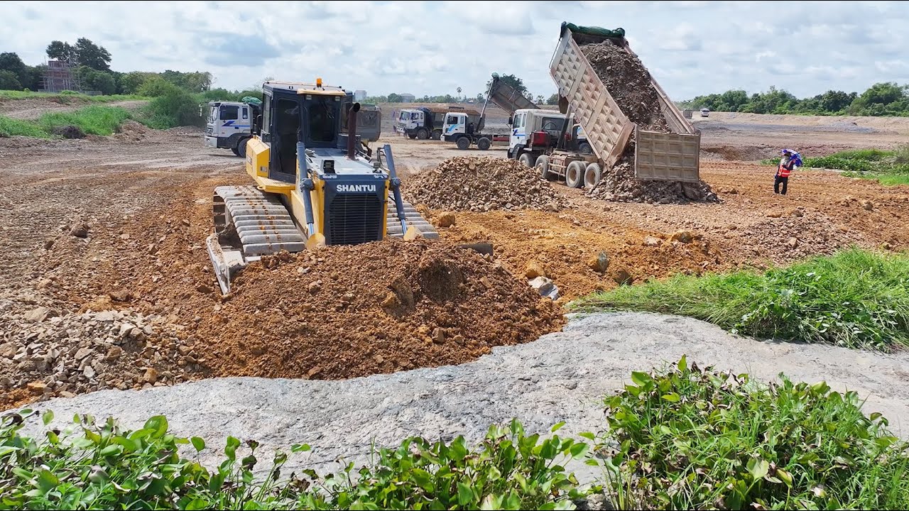 Wow Amazing Work!!DumpTruck 25 TON Delivery Stone Filling In Lake With Bulldozer SHANTUI Push