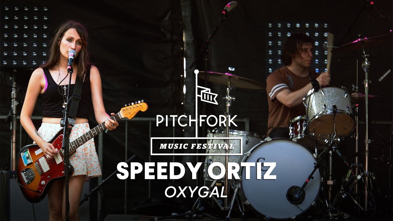 Speedy Ortiz performs 