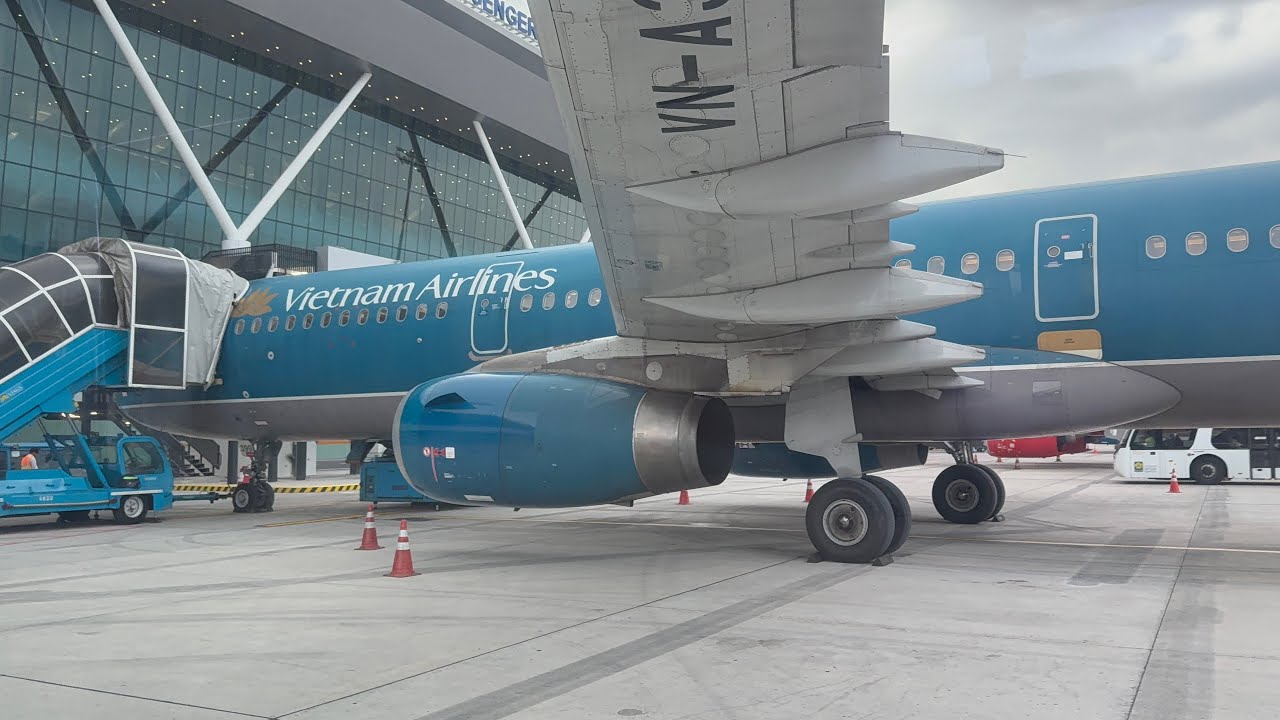 Vietnam Airlines A321 Domestic Economy SGN to PQC