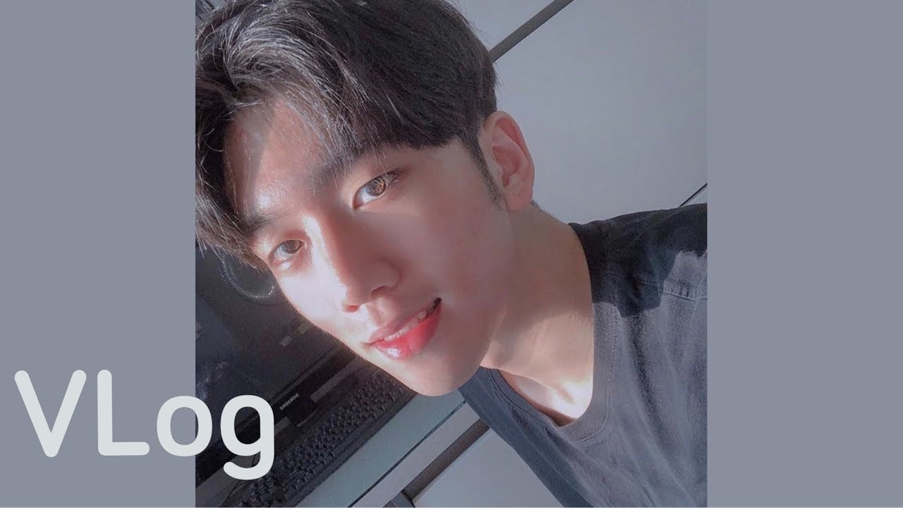 [vlog-브이로그]집돌이 브이로그#8 (일상/운동/보충제/락사라면/다이어트/독서/김치전/스푼)