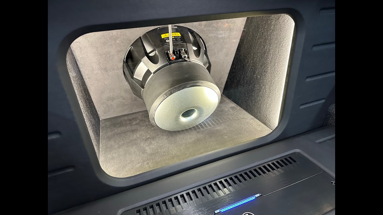 BMW M5 Huge Custom Audio System