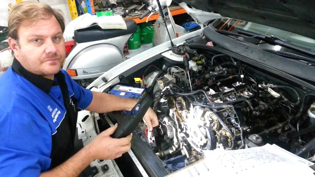 VZ Holden Commodore timing chain